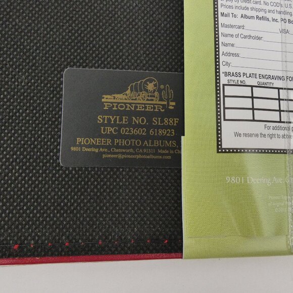 Pioneer Scrapbook Album Snapload 8"x8" Red Deluxe Top Loading 20 Pages NEW - Picture 12 of 12